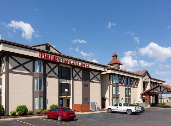 Drury Inn & Suites Hayti Caruthersville allows check-in for 18 year-old guests