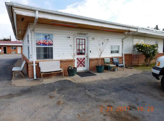 American Star Inn allows check-in for 18 year-old guests