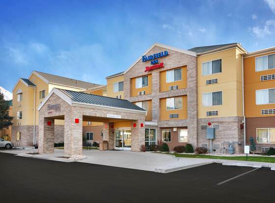 Fairfield Inn by Marriott Provo allows check-in for 18 year-old guests