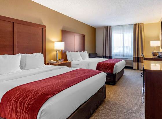 Comfort Inn Great Falls allows check-in for 18 year-old guests