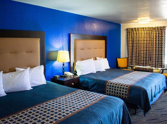 Blue Jay Inn and Suites allows check-in for 18 year-old guests