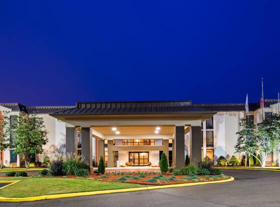 Best Western New Albany allows check-in for 18 year-old guests