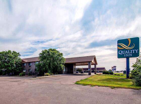 Quality Inn Aberdeen allows check-in for 18 year-old guests