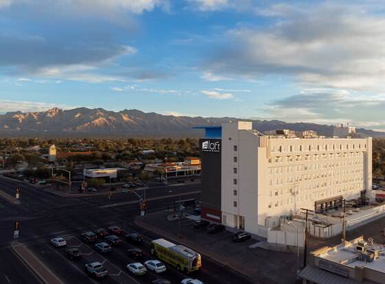 Aloft Tucson University allows check-in for 18 year-old guests