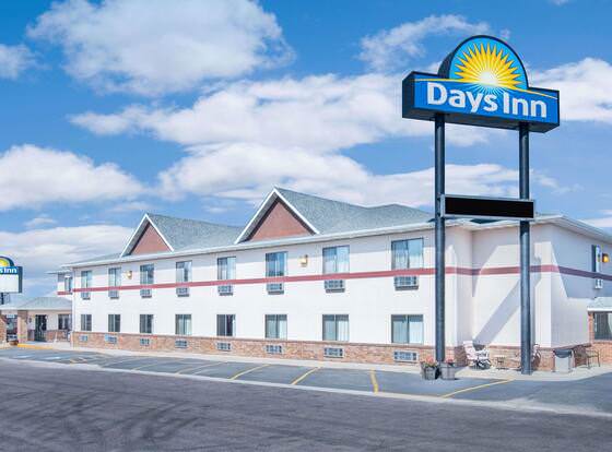 Days Inn by Wyndham Wall allows check-in for 18 year-old guests