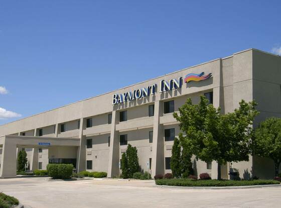 Baymont by Wyndham Springfield IL allows check-in for 18 year-old guests