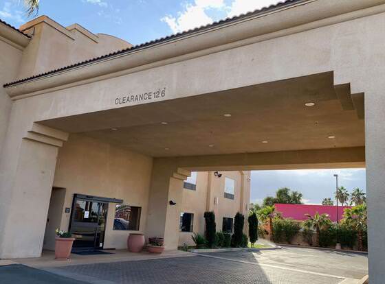 Days Inn by Wyndham Blythe allows check-in for 18 year-old guests