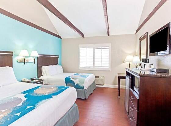 Cabana Inn & Suites allows check-in for 18 year-old guests