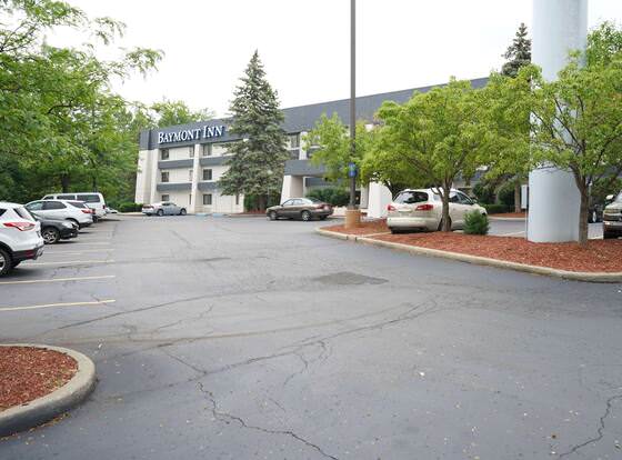 Baymont by Wyndham Bridgeport/Frankenmuth allows check-in for 18 year-old guests