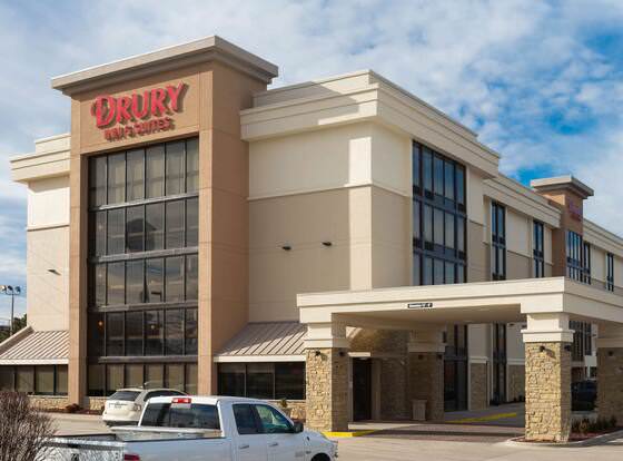Drury Inn & Suites Springfield, MO allows check-in for 18 year-old guests