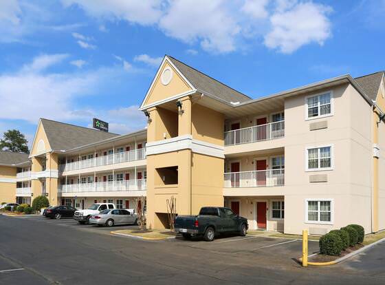 Extended Stay America Suites Columbus Airport allows check-in for 18 year-old guests