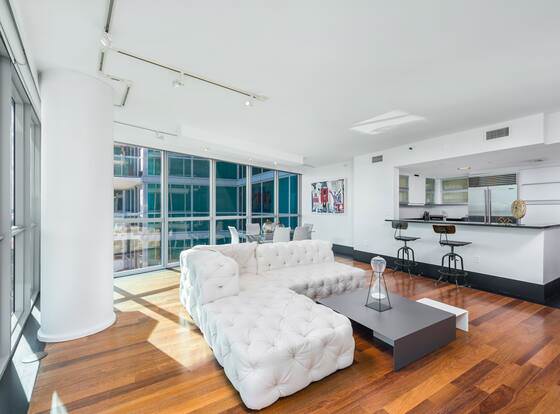 Lrmb - The Setai Private Residence #11 South Ocean & City View allows check-in for 18 year-old guests