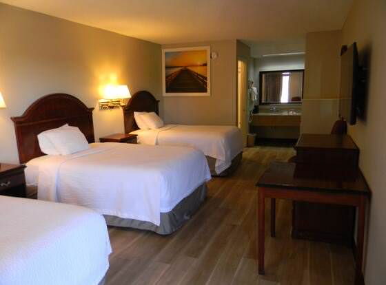 Days Inn by Wyndham Bainbridge allows check-in for 18 year-old guests