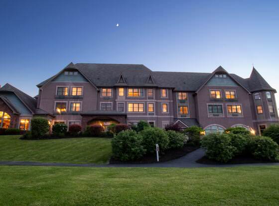 Vinifera Inn a Belhurst Property allows check-in for 18 year-old guests