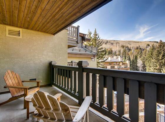 1-#36 One Willow Bridge 3BD allows check-in for 18 year-old guests