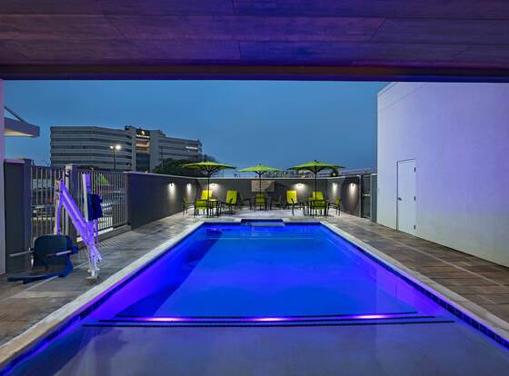 Springhill Suites by Marriott Waco allows check-in for 18 year-old guests