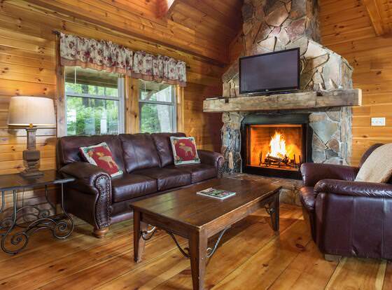 The Mohicans Treehouse Resort & Wedding allows check-in for 18 year-old guests