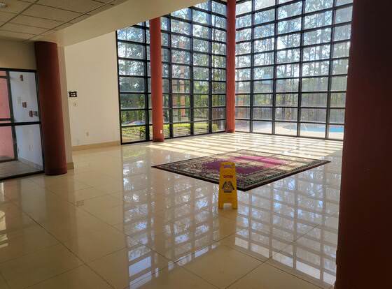 Budgetel Inns & Suites - Atlanta Galleria Stadium allows check-in for 18 year-old guests