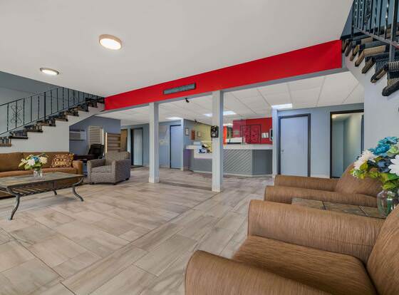 Econo Lodge Inn & Suites allows check-in for 18 year-old guests