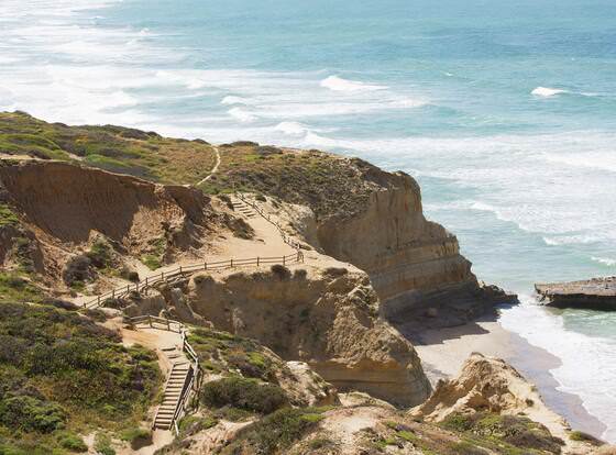 Hilton La Jolla Torrey Pines allows check-in for 18 year-old guests