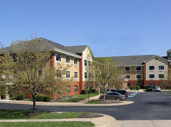 Extended Stay America Suites Washington DC Alexandria Landma allows check-in for 18 year-old guests