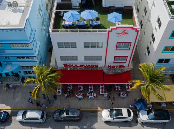 Boulevard Hotel allows check-in for 18 year-old guests