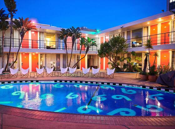 The Phoenix Hotel allows check-in for 18 year-old guests