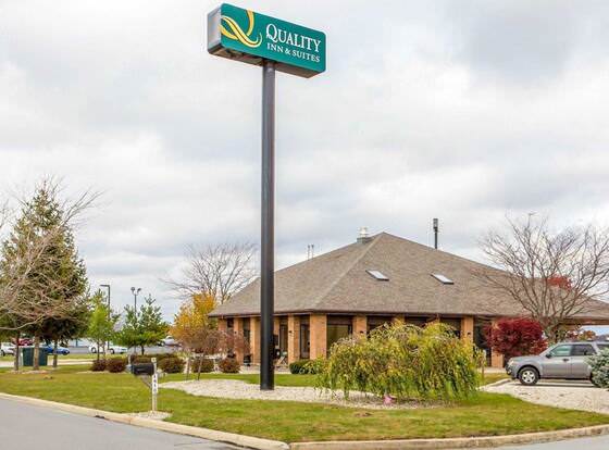 Quality Inn allows check-in for 18 year-old guests