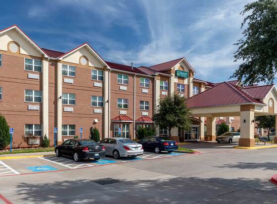 Best Addison (TX) Hotels With 18+ Check-In (Updated October 2025)