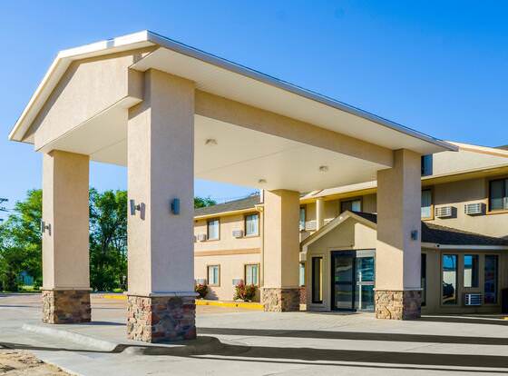 Quality Inn allows check-in for 18 year-old guests