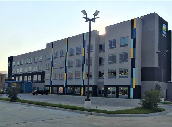 Tru by Hilton Katy Houston West allows check-in for 18 year-old guests