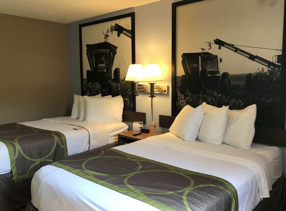 Super 8 by Wyndham Omaha/West Dodge allows check-in for 18 year-old guests