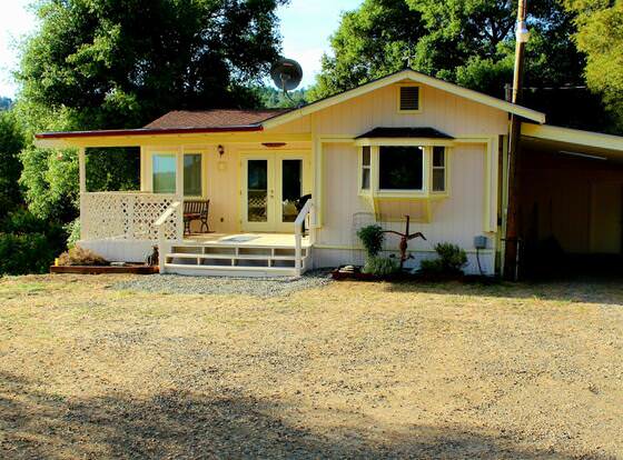 Taylor Mountain Sunset allows check-in for 18 year-old guests