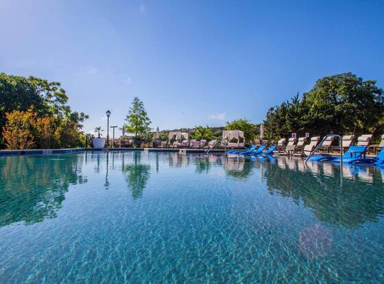 The Luxury Suites at Arrive Eilan allows check-in for 18 year-old guests