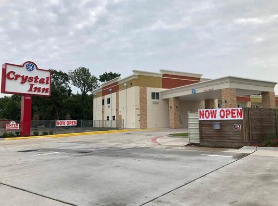 Crystal Inn Downtown allows check-in for 18 year-old guests