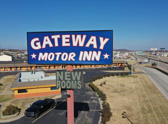 Gateway Motor Inn allows check-in for 18 year-old guests