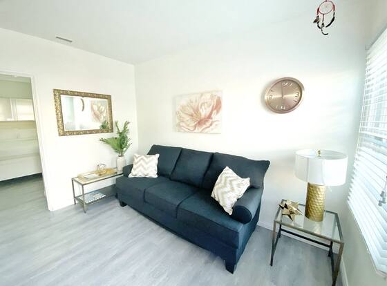 Orange Tree Cottages Downtown allows check-in for 18 year-old guests