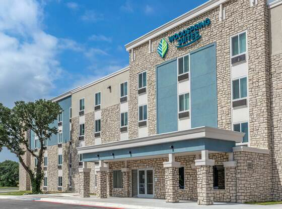WoodSpring Suites Austin Georgetown allows check-in for 18 year-old guests
