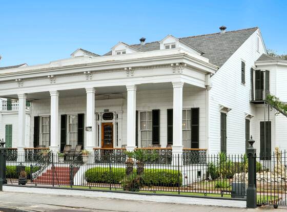 Ashton's Bed and Breakfast allows check-in for 18 year-old guests