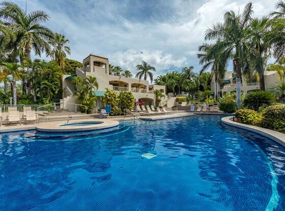 Palms at Wailea One Bedrooms by Coldwell Banker Island Vacations allows check-in for 18 year-old guests