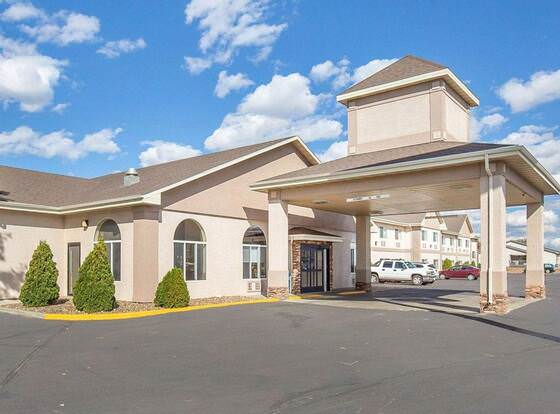 FairBridge Inn & Suites Glendive allows check-in for 18 year-old guests