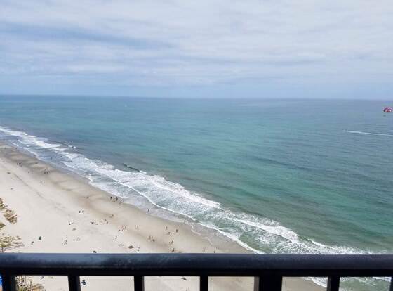 The Palace 2306 allows check-in for 18 year-old guests