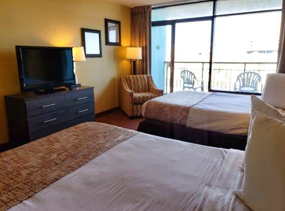 Landmark 523 allows check-in for 18 year-old guests