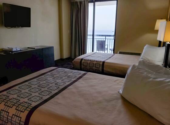 Sun N Sand 1111 allows check-in for 18 year-old guests