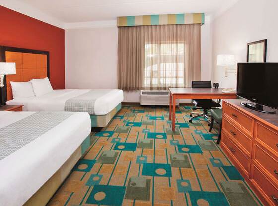 La Quinta Inn & Suites by Wyndham Winston-Salem allows check-in for 18 year-old guests