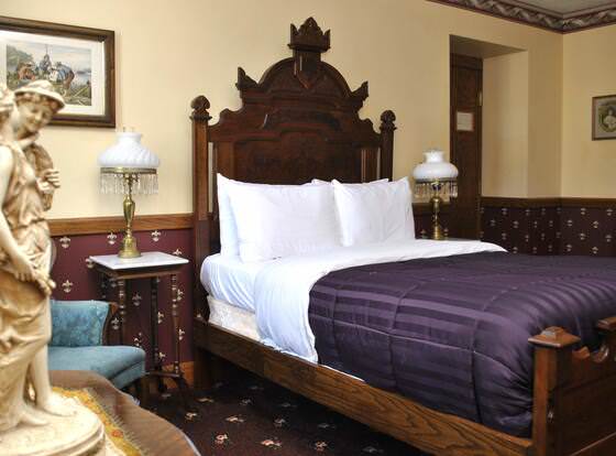 Hotel Millersburg allows check-in for 18 year-old guests