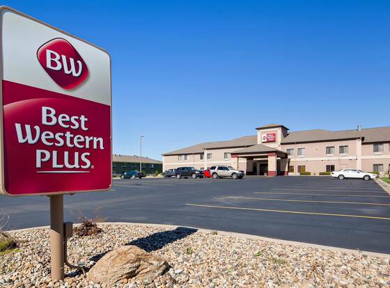 Best Western Plus Albert Lea I-90/I-35 Hotel allows check-in for 18 year-old guests
