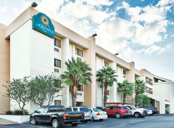 La Quinta Inn by Wyndham Austin North allows check-in for 18 year-old guests