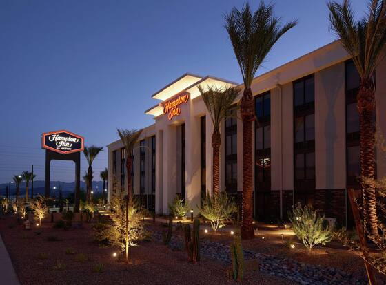 Hampton Inn Lake Havasu City allows check-in for 18 year-old guests