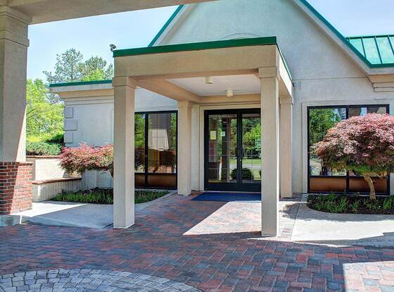 Quality Inn North allows check-in for 18 year-old guests